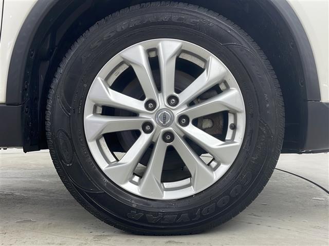 エクストレイル ２０Ｘ　エマージェンシーブレーキパッケージ　・パートタイム４ＷＤ・純正ナビ（ＣＤ／ＢＴ／フルセグＴＶ／ＳＤ／ＵＳＢ）・全方位カメラ・エマージェンシーブレーキ・シートヒーター（前席）・クルーズコントロール・ビルトインＥＴＣ・アイドリングストップ（41枚目）