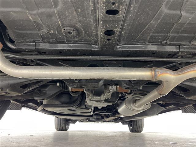 ＺＲ－Ｖ ｅ：ＨＥＶ　Ｚ特別仕様車ブラックスタイル　・４ＷＤ・寒冷地仕様・純正ナビ・ＢＯＳＥサウンド・全方位モニター・パワーバックドア・ホンダセンシング・レーダークルーズコントロール・ブラインドスポットモニター・前席パワーシート・前席シートヒーター（6枚目）