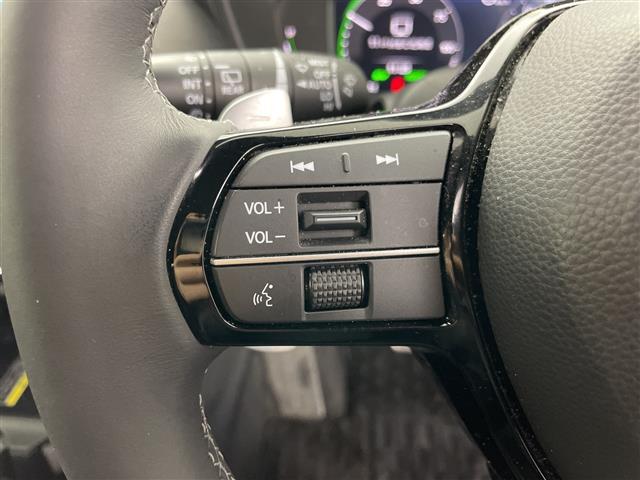 ＺＲ－Ｖ ｅ：ＨＥＶ　Ｚ特別仕様車ブラックスタイル　・４ＷＤ・寒冷地仕様・純正ナビ・ＢＯＳＥサウンド・全方位モニター・パワーバックドア・ホンダセンシング・レーダークルーズコントロール・ブラインドスポットモニター・前席パワーシート・前席シートヒーター（10枚目）