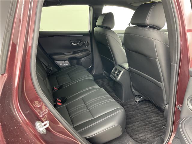 ＺＲ－Ｖ ｅ：ＨＥＶ　Ｚ特別仕様車ブラックスタイル　・４ＷＤ・寒冷地仕様・純正ナビ・ＢＯＳＥサウンド・全方位モニター・パワーバックドア・ホンダセンシング・レーダークルーズコントロール・ブラインドスポットモニター・前席パワーシート・前席シートヒーター（23枚目）