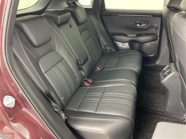 ＺＲ－Ｖ ｅ：ＨＥＶ　Ｚ特別仕様車ブラックスタイル　・４ＷＤ・寒冷地仕様・純正ナビ・ＢＯＳＥサウンド・全方位モニター・パワーバックドア・ホンダセンシング・レーダークルーズコントロール・ブラインドスポットモニター・前席パワーシート・前席シートヒーター（24枚目）