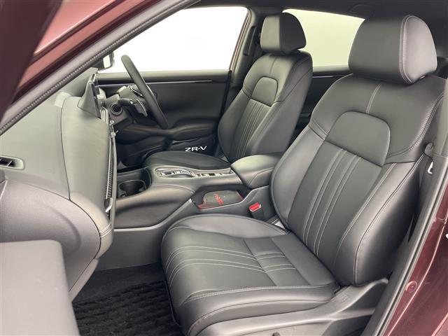 ＺＲ－Ｖ ｅ：ＨＥＶ　Ｚ特別仕様車ブラックスタイル　・４ＷＤ・寒冷地仕様・純正ナビ・ＢＯＳＥサウンド・全方位モニター・パワーバックドア・ホンダセンシング・レーダークルーズコントロール・ブラインドスポットモニター・前席パワーシート・前席シートヒーター（26枚目）