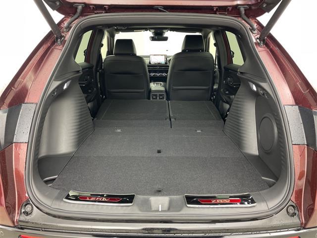 ＺＲ－Ｖ ｅ：ＨＥＶ　Ｚ特別仕様車ブラックスタイル　・４ＷＤ・寒冷地仕様・純正ナビ・ＢＯＳＥサウンド・全方位モニター・パワーバックドア・ホンダセンシング・レーダークルーズコントロール・ブラインドスポットモニター・前席パワーシート・前席シートヒーター（30枚目）