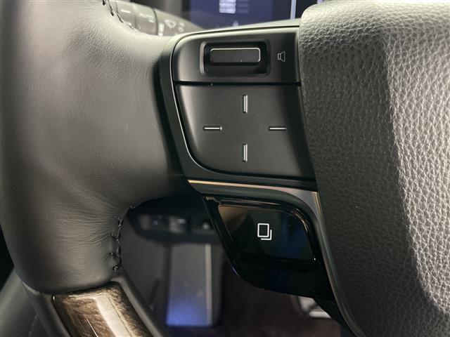 ヴェルファイアハイブリッド エグゼクティブラウンジ　・ワンオーナー・４ＷＤ・寒冷地仕様・ＪＢＬサウンドナビ・全方位モニター・モデリスタエアロ・パワーバックドア・両側パワースライドドア・ガラスルーフ・リアエンターテインメントシステム・純正フリップダウン（11枚目）