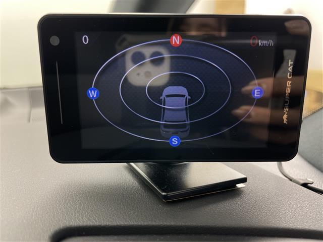 ヴェルファイアハイブリッド エグゼクティブラウンジ　・ワンオーナー・４ＷＤ・寒冷地仕様・ＪＢＬサウンドナビ・全方位モニター・モデリスタエアロ・パワーバックドア・両側パワースライドドア・ガラスルーフ・リアエンターテインメントシステム・純正フリップダウン（16枚目）