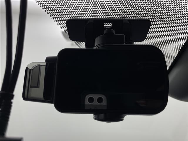 ヴェルファイアハイブリッド エグゼクティブラウンジ　・ワンオーナー・４ＷＤ・寒冷地仕様・ＪＢＬサウンドナビ・全方位モニター・モデリスタエアロ・パワーバックドア・両側パワースライドドア・ガラスルーフ・リアエンターテインメントシステム・純正フリップダウン（18枚目）