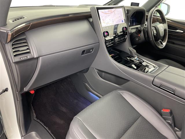 ヴェルファイアハイブリッド エグゼクティブラウンジ　・ワンオーナー・４ＷＤ・寒冷地仕様・ＪＢＬサウンドナビ・全方位モニター・モデリスタエアロ・パワーバックドア・両側パワースライドドア・ガラスルーフ・リアエンターテインメントシステム・純正フリップダウン（28枚目）