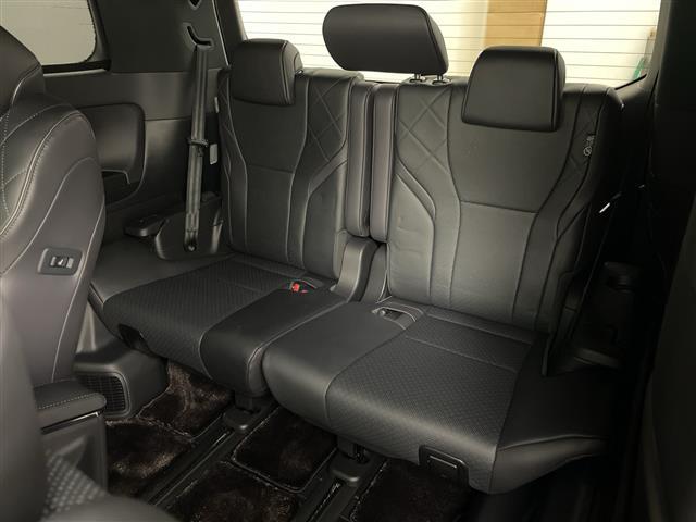 ヴェルファイアハイブリッド エグゼクティブラウンジ　・ワンオーナー・４ＷＤ・寒冷地仕様・ＪＢＬサウンドナビ・全方位モニター・モデリスタエアロ・パワーバックドア・両側パワースライドドア・ガラスルーフ・リアエンターテインメントシステム・純正フリップダウン（30枚目）