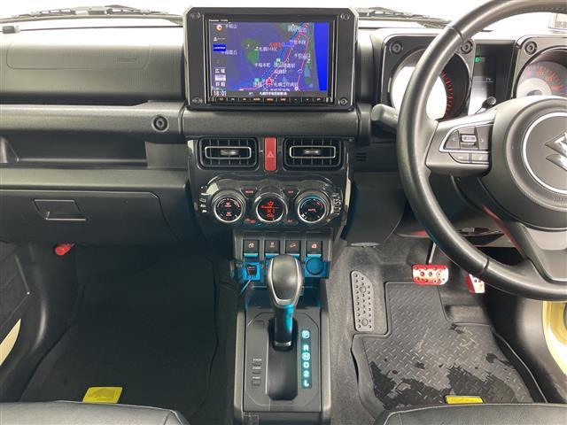 気になる車はすぐにお問い合わせください！画面右側の００６６から始まる無料ダイヤルからお問い合わせ下さい！専門スタッフがお車のご質問にお答えいたします！