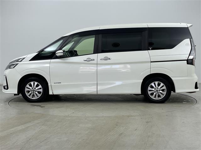 セレナ ハイウェイスター　Ｖ　・４ＷＤ・寒冷地仕様・純正ナビ・プロパイロット・純正フリップダウンモニター・全方位カメラ・両側パワースライドドア・レーダークルーズコントロール・衝突軽減ブレーキ・純正前後ドライブレコーダー　夏冬タイヤ（36枚目）