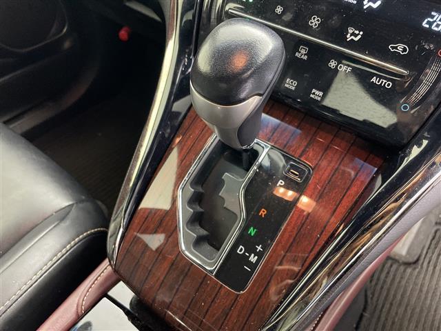 ハリアー プレミアム アルパインナビ バックカメラ トヨタセーフティセンス レーダークルーズコントロール 衝突被害軽減ブレーキ アイドリングストップ パワーバックドア ハーフレザーシート D席パワーシート ビルトインETC(13枚目)