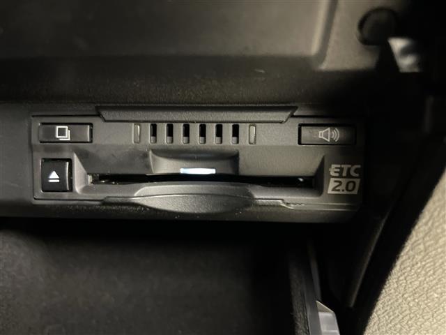 RX RX450h 4WD サンルーフ 純正ナビ・全方位カメラ パワーバックドア レクサスセーフティーシステム オートクルーズコントロール ブラインドスポットモニター パドルシフト レザーシート 前席パワーシート LED(19枚目)