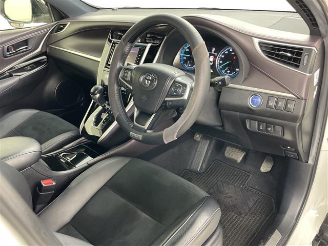 ハリアーハイブリッド プレミアム　スタイルモーヴ　４ＷＤ　モデリスタエアロ（フロント，サイド，リア）　社外ナビ　バックカメラ　パワーバックドア　クルーズコントロール　ハーフレザーシート　Ｄ席シートメモリー　前席パワーシート　前席シートヒーター　ＥＴＣ（21枚目）