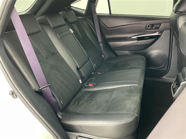 ハリアーハイブリッド プレミアム　スタイルモーヴ　４ＷＤ　モデリスタエアロ（フロント，サイド，リア）　社外ナビ　バックカメラ　パワーバックドア　クルーズコントロール　ハーフレザーシート　Ｄ席シートメモリー　前席パワーシート　前席シートヒーター　ＥＴＣ（24枚目）