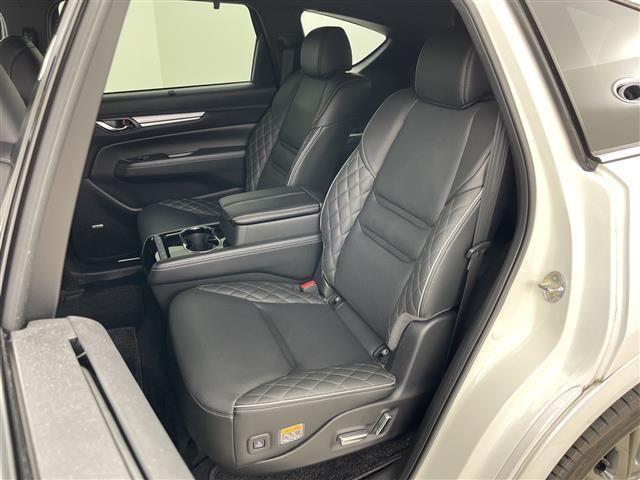 CX-8 XD エクスクルーシブモード 4WD ディーゼル 寒冷地仕様 BOSE 純正マツダコネクト2ナビ 全方位カメラ パワーバックドア i-ACTIVSENSE レーダークルーズコントロール ブラインドスポットモニター 純正ドラレコ前後(28枚目)