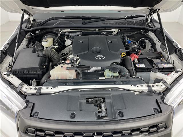 ハイラックス Z ブラックラリーエディション 4WD 寒冷地仕様 社外ナビ バック,左サイド,フロントカメラ トヨタセーフティセンス レーンディパーチャーアラート アダプティブクルーズコントロール フロントワイパーデアイサー ドアミラーヒーター(5枚目)