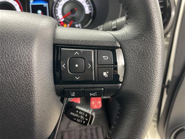 ハイラックス Z ブラックラリーエディション 4WD 寒冷地仕様 社外ナビ バック,左サイド,フロントカメラ トヨタセーフティセンス レーンディパーチャーアラート アダプティブクルーズコントロール フロントワイパーデアイサー ドアミラーヒーター(10枚目)