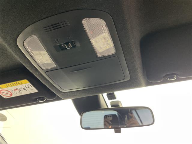 ハイラックス Z ブラックラリーエディション 4WD 寒冷地仕様 社外ナビ バック,左サイド,フロントカメラ トヨタセーフティセンス レーンディパーチャーアラート アダプティブクルーズコントロール フロントワイパーデアイサー ドアミラーヒーター(19枚目)