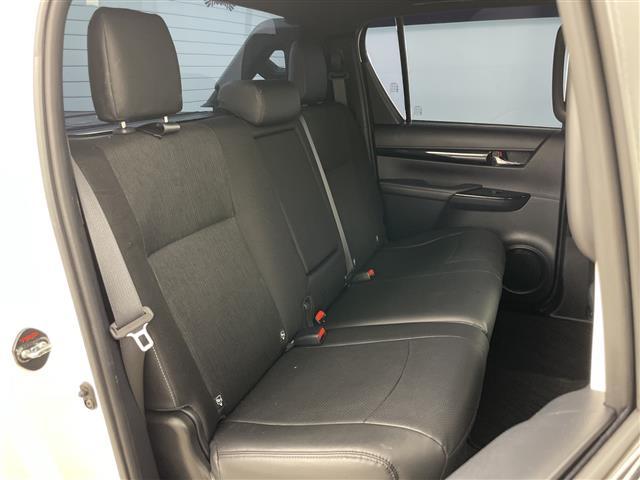 ハイラックス Z ブラックラリーエディション 4WD 寒冷地仕様 社外ナビ バック,左サイド,フロントカメラ トヨタセーフティセンス レーンディパーチャーアラート アダプティブクルーズコントロール フロントワイパーデアイサー ドアミラーヒーター(25枚目)