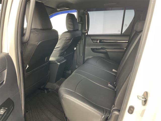 ハイラックス Z ブラックラリーエディション 4WD 寒冷地仕様 社外ナビ バック,左サイド,フロントカメラ トヨタセーフティセンス レーンディパーチャーアラート アダプティブクルーズコントロール フロントワイパーデアイサー ドアミラーヒーター(28枚目)