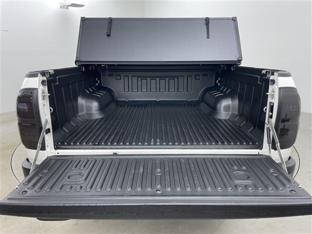 ハイラックス Z ブラックラリーエディション 4WD 寒冷地仕様 社外ナビ バック,左サイド,フロントカメラ トヨタセーフティセンス レーンディパーチャーアラート アダプティブクルーズコントロール フロントワイパーデアイサー ドアミラーヒーター(31枚目)