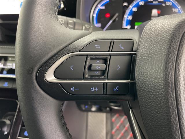 ノア ハイブリッドS-Z ・4WD・純正ナビ・バックカメラ・両側パワースライドドア・純正フリップダウンモニター・パワーバックドア・トヨタセーフティセンス・レーダークルーズコントロール・ハーフレザーシート・シートヒーター(11枚目)