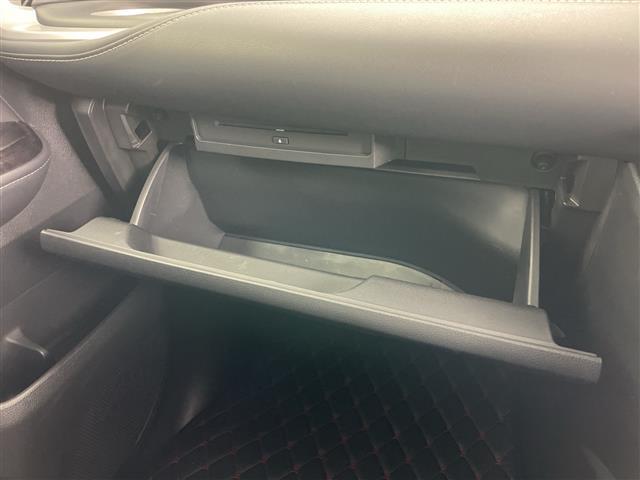 ノア ハイブリッドS-Z ・4WD・純正ナビ・バックカメラ・両側パワースライドドア・純正フリップダウンモニター・パワーバックドア・トヨタセーフティセンス・レーダークルーズコントロール・ハーフレザーシート・シートヒーター(21枚目)