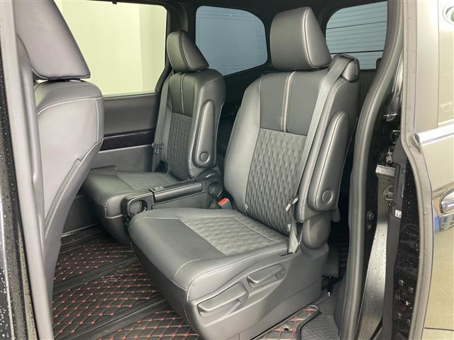 ノア ハイブリッドS-Z ・4WD・純正ナビ・バックカメラ・両側パワースライドドア・純正フリップダウンモニター・パワーバックドア・トヨタセーフティセンス・レーダークルーズコントロール・ハーフレザーシート・シートヒーター(28枚目)