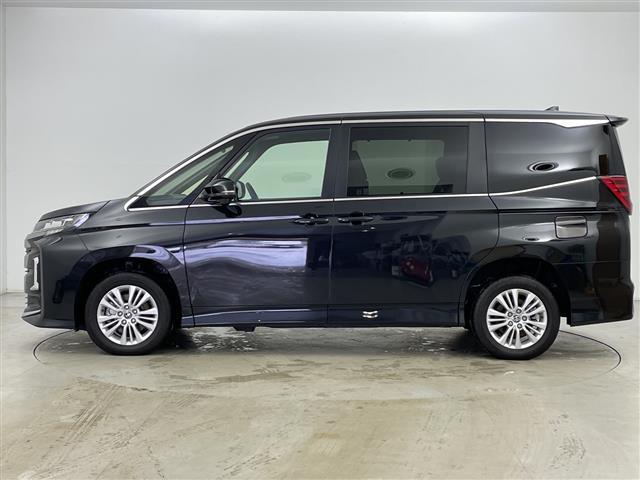 ノア ハイブリッドS-Z ・4WD・純正ナビ・バックカメラ・両側パワースライドドア・純正フリップダウンモニター・パワーバックドア・トヨタセーフティセンス・レーダークルーズコントロール・ハーフレザーシート・シートヒーター(37枚目)