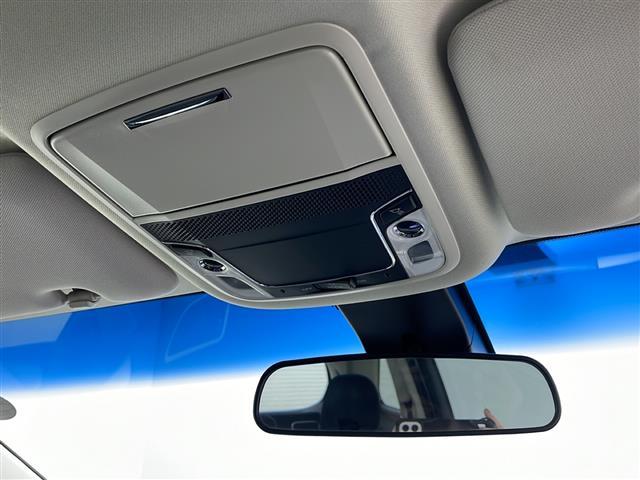 オデッセイ アブソルート・ホンダセンシング　純正９インチナビ＆フルセグＴＶ＆ＤＶＤ＆ＣＤ＆ＳＤ＆ＢＴ＆ＨＤＭＩ　バックカメラ　リヤフリップダウンモニター　純正エンジンスターター　両側パワースライドドア　ホンダセンシング　ＥＴＣ　Ｐシート（20枚目）