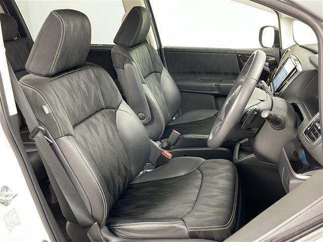 オデッセイ アブソルート・ホンダセンシング　純正９インチナビ＆フルセグＴＶ＆ＤＶＤ＆ＣＤ＆ＳＤ＆ＢＴ＆ＨＤＭＩ　バックカメラ　リヤフリップダウンモニター　純正エンジンスターター　両側パワースライドドア　ホンダセンシング　ＥＴＣ　Ｐシート（24枚目）