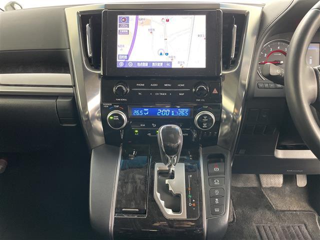 アルファード ２．５Ｓ　純正９．２インチＤＡ＆ナビ＆ＢＴ　バックモニター　レーダークルーズコントロール　アイドリングストップ　ＡＣ１００Ｖ　寒冷地仕様　両側パワースライド　レザー調シートカバー　夏冬タイヤ　保証書取説有（13枚目）