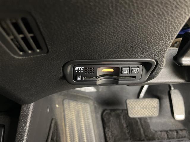 ヴェゼル ハイブリッドＸ・ホンダセンシング　１オーナー　純正ナビ＆ＴＶ＆ＢＴ　バックカメラ　パドルシフト　アダプティブクルーズコントロール　寒冷地仕様　フロントワイパーデアイサー　ドアミラーヒーター　前席シートヒーター　純正リモコンスターター（16枚目）