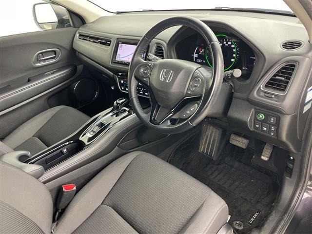 ヴェゼル ハイブリッドＸ・ホンダセンシング　１オーナー　純正ナビ＆ＴＶ＆ＢＴ　バックカメラ　パドルシフト　アダプティブクルーズコントロール　寒冷地仕様　フロントワイパーデアイサー　ドアミラーヒーター　前席シートヒーター　純正リモコンスターター（21枚目）