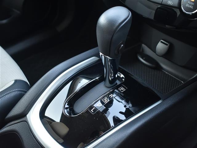 エクストレイル モード・プレミア ハイコントラストインテリア(15枚目)