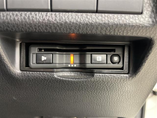 RAV4 G Zパッケージ 4WD 寒冷地仕様 モデリスタフルエアロ 純正ディスプレイオーディオ 全方位カメラ トヨタセーフティセンス レーダークルーズコントロール パワーバックドア D席パワーシート 前席シートヒーター(18枚目)