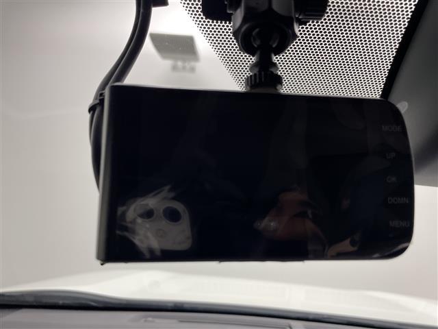 RAV4 G Zパッケージ 4WD 寒冷地仕様 モデリスタフルエアロ 純正ディスプレイオーディオ 全方位カメラ トヨタセーフティセンス レーダークルーズコントロール パワーバックドア D席パワーシート 前席シートヒーター(19枚目)