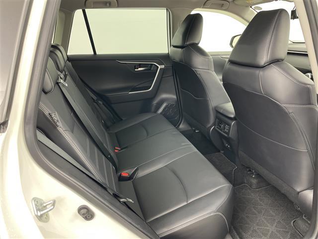 RAV4 G Zパッケージ 4WD 寒冷地仕様 モデリスタフルエアロ 純正ディスプレイオーディオ 全方位カメラ トヨタセーフティセンス レーダークルーズコントロール パワーバックドア D席パワーシート 前席シートヒーター(24枚目)