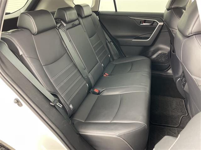 RAV4 G Zパッケージ 4WD 寒冷地仕様 モデリスタフルエアロ 純正ディスプレイオーディオ 全方位カメラ トヨタセーフティセンス レーダークルーズコントロール パワーバックドア D席パワーシート 前席シートヒーター(25枚目)