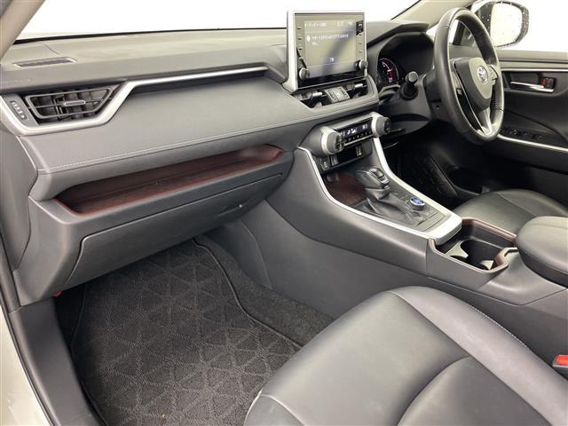 RAV4 G Zパッケージ 4WD 寒冷地仕様 モデリスタフルエアロ 純正ディスプレイオーディオ 全方位カメラ トヨタセーフティセンス レーダークルーズコントロール パワーバックドア D席パワーシート 前席シートヒーター(26枚目)
