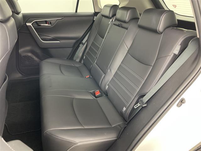 RAV4 G Zパッケージ 4WD 寒冷地仕様 モデリスタフルエアロ 純正ディスプレイオーディオ 全方位カメラ トヨタセーフティセンス レーダークルーズコントロール パワーバックドア D席パワーシート 前席シートヒーター(29枚目)