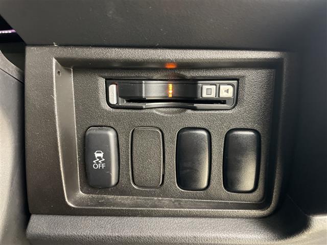 デリカD:5 D パワーパッケージ 4WD ディーゼル 寒冷地仕様 アルパイン9インチナビ 両側パワースライドドア クルーズコントロール パドルシフト 前席シートヒーター ドライブモードセレクター ビルトインETC オートライト(14枚目)