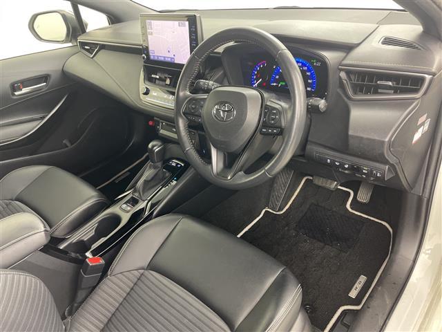 カローラツーリング ハイブリッド ダブルバイビー 4WD 純正ナビ バックカメラ トヨタセーフティーセンス レーダークルーズコントロール ハーフレザーシート 前席シートヒーター ステアリングヒーター ビルトインETC LEDヘッドライト スマートキー(22枚目)