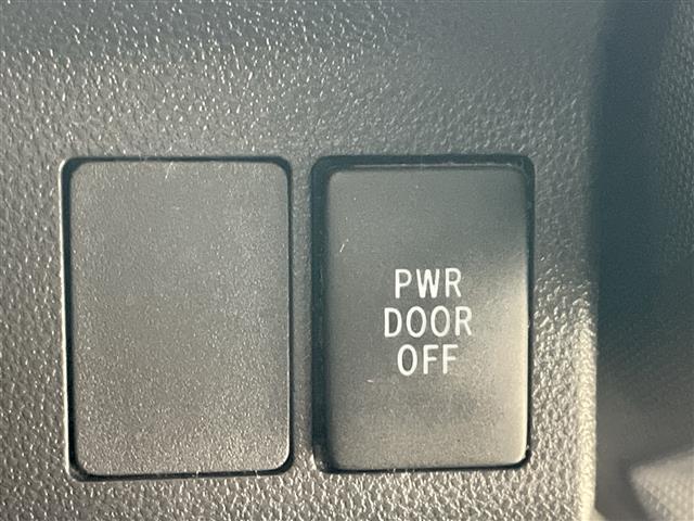 タント カスタムRS SA 4WD・社外ナビ(HDD&AM&FM)・両側パワースライドドア・社外前後ドライブレコーダー・アイドリングストップ・プッシュスタート・HIDヘッドライト・オートライト・スマートキー・夏タイヤ積込(15枚目)