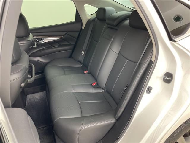 フーガ 370GT FOUR ・4WD・純正ナビ&TV&CD&BT・全方位カメラ・エマージェンシーブレーキ・ブラインドスポットモニター・レーダークルーズコントロール・ステアリングスイッチ・レザーシート・パワーシート(29枚目)