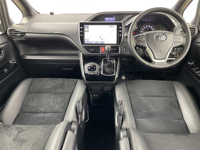 ヴォクシー ZS 煌III ・4WD・純正10インチナビ(TV&BT&CD&DVD&SD)・バックカメラ・純正フリップダウンモニター・トヨタセーフティーセンス・レーダークルーズコントロール・衝突軽減・クリアランスソナー(2枚目)