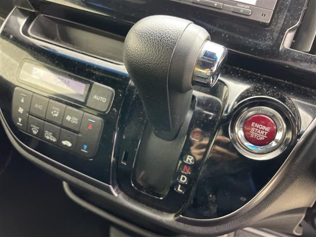 N-WGNカスタム G・Lパッケージ ・4WD・純正ナビ&CD&DVD&TV&SD&BT・バックカメラ・ハーフレザーシート・前席シートヒーター・ドアミラーヒーター・クルーズコントロール・横滑り防止・ビルトインETC・HIDヘッドライト(14枚目)