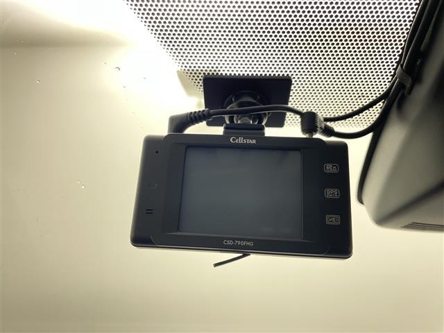 シエンタ Ｇ　寒冷地仕様　社外ナビ＆ＣＤ＆ＤＶＤ＆ＳＤ＆ＢＴ　衝突被害軽減ブレーキ　レーンキープアシスト　両側パワースライドドア　バックカメラ　社外前後ドライブレコーダー　ビルトインＥＴＣ　冬タイヤ車載（18枚目）