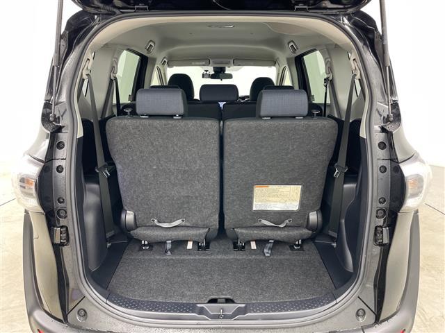 シエンタ Ｇ　寒冷地仕様　社外ナビ＆ＣＤ＆ＤＶＤ＆ＳＤ＆ＢＴ　衝突被害軽減ブレーキ　レーンキープアシスト　両側パワースライドドア　バックカメラ　社外前後ドライブレコーダー　ビルトインＥＴＣ　冬タイヤ車載（28枚目）