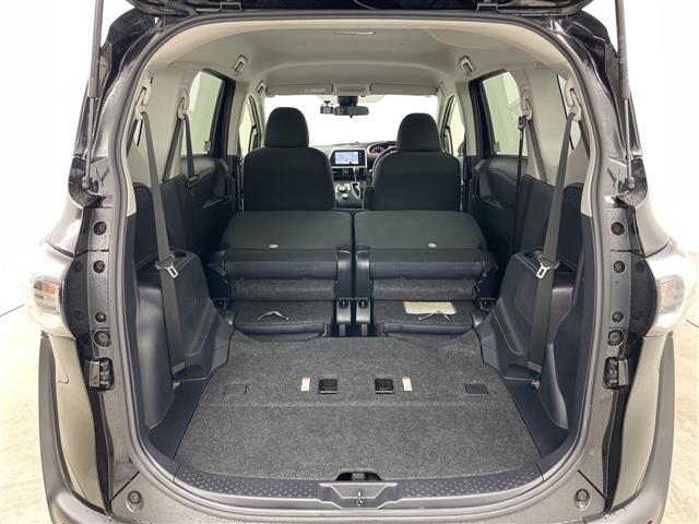 シエンタ Ｇ　寒冷地仕様　社外ナビ＆ＣＤ＆ＤＶＤ＆ＳＤ＆ＢＴ　衝突被害軽減ブレーキ　レーンキープアシスト　両側パワースライドドア　バックカメラ　社外前後ドライブレコーダー　ビルトインＥＴＣ　冬タイヤ車載（30枚目）